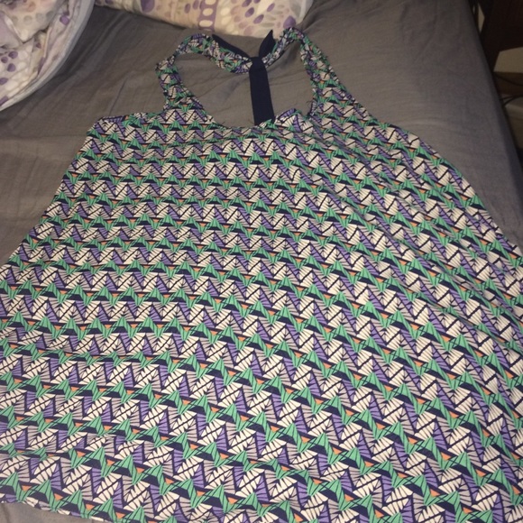 Super cute tank with bows