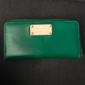 Kate Spade Wallet - like new condition