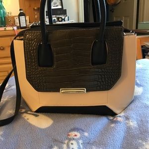 Nice Nine West purse