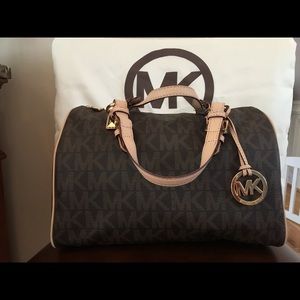 Michael KORS Grayson Leather Satchel