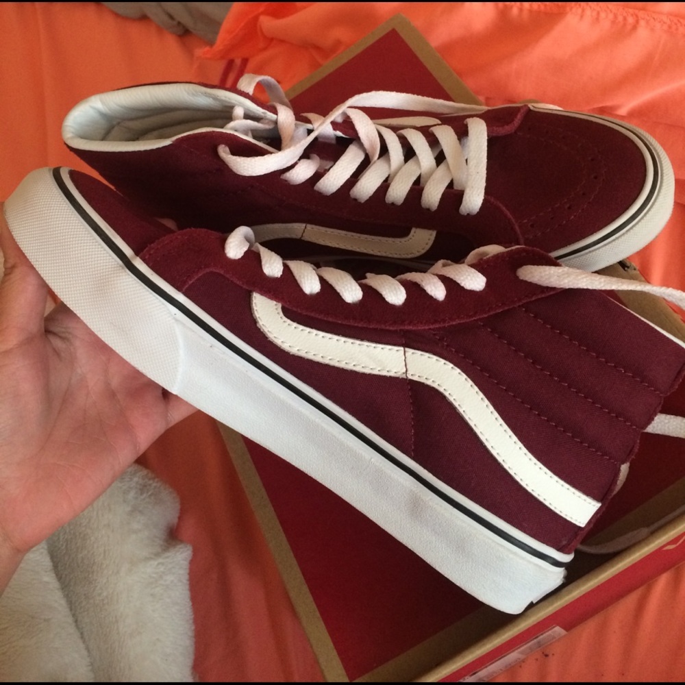 Burgundy Sk8-Hi Slim Vans