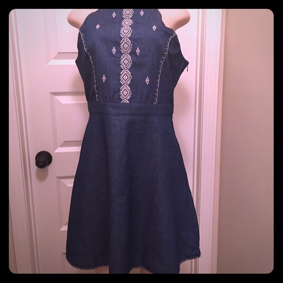Jean dress w/Aztec inspired design - Picture 1 of 3