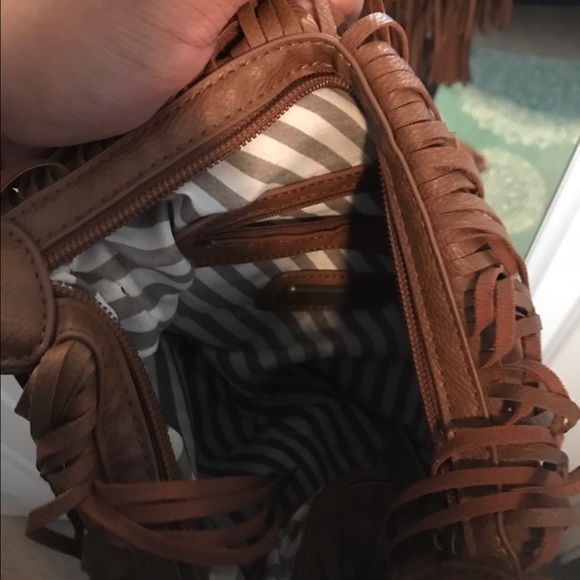 Steve Madden fringe crossbody - Picture 3 of 3