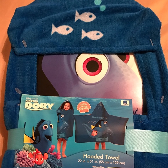 NWT Dory Hooded Towel - Make an Offer! - Picture 1 of 1