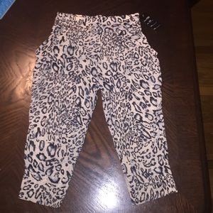 Brand New Women's Capris