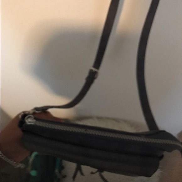 Grey cross-body - Picture 3 of 3
