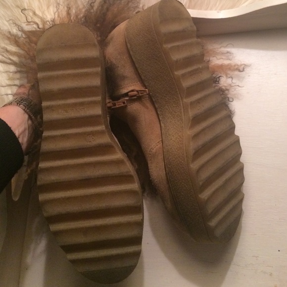 Size 7 fur bootie platform - Picture 2 of 4