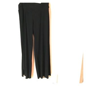Xl, Maurice's stretch gaucho dress pants.