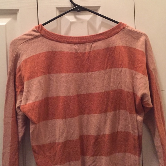 Striped, 3/4 Sleeve Forever 21 Top - Picture 3 of 3