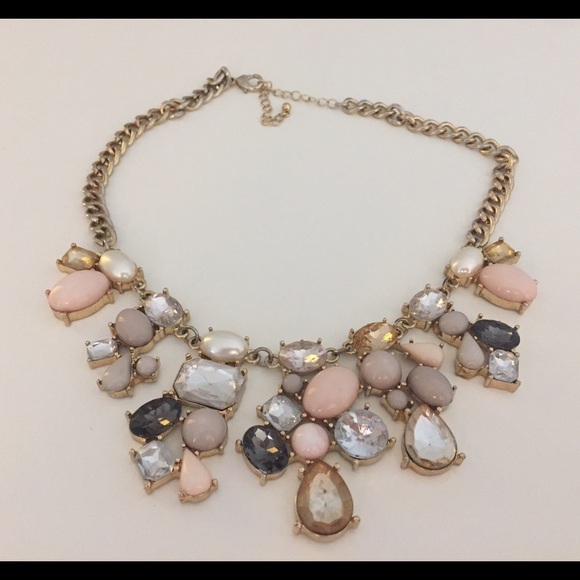 Statement necklace