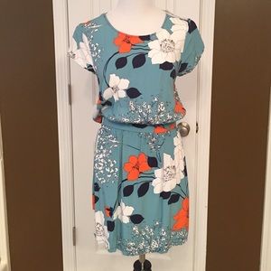 Beautiful floral pattern dress Banana Republic sz4