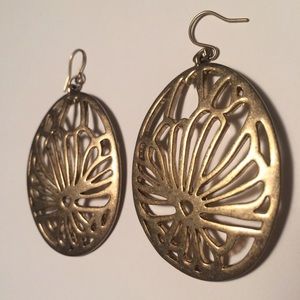Elegant abstract floral gold earrings