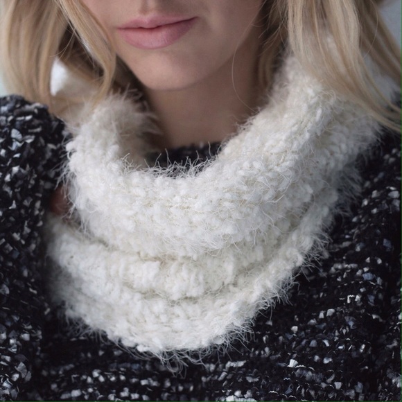 SOLD OUT - Picture 2 of 3