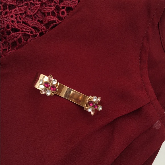 Banana Republic Statement Bracelet - Picture 2 of 3