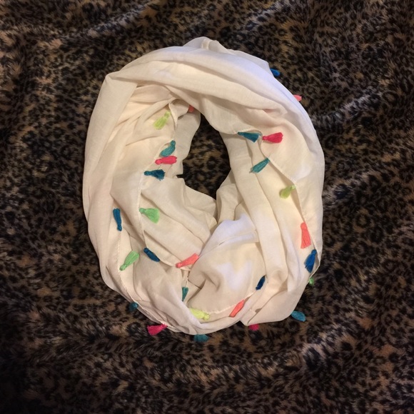 Infinity scarf