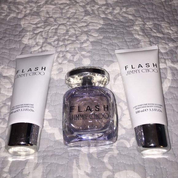 SOLD! Jimmy Choo FLASH perfume set