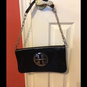 TB Reva Clutch Shoulder Bag Blk  Silver Logo