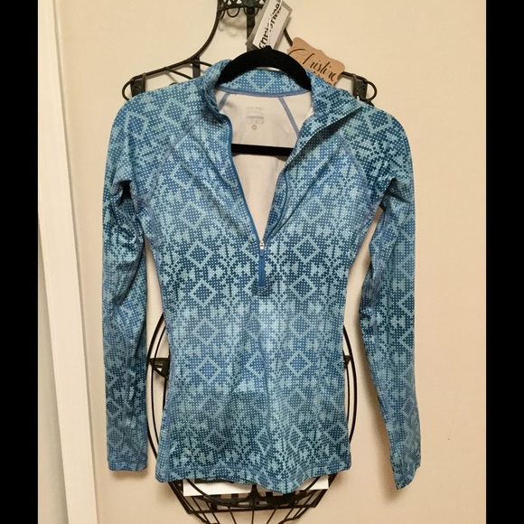 Nike Dri-Fit Women's Quarter Zip - Picture 1 of 2