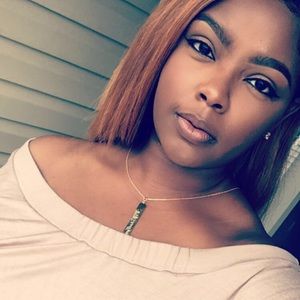 Meet your Posher, Krystallyn