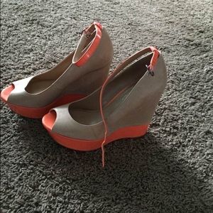 Jessica Simpson Wedge