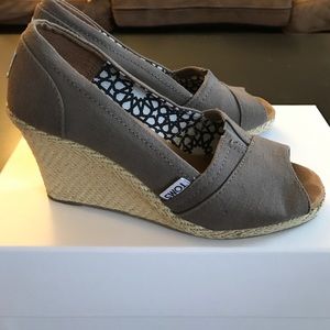 Tom's Wedges