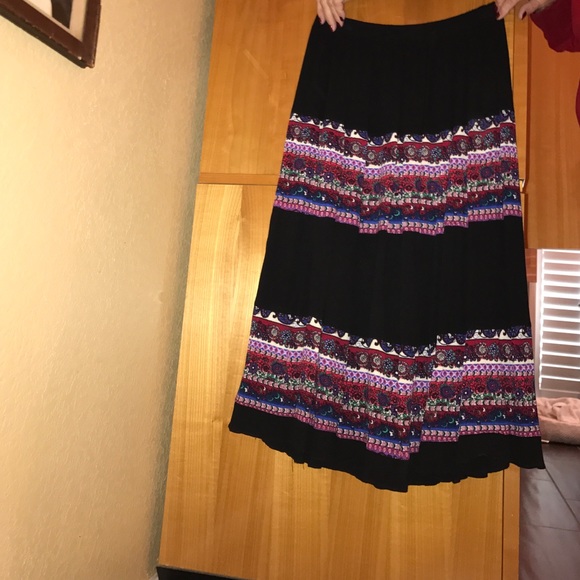 Pattern skirt - Picture 2 of 2