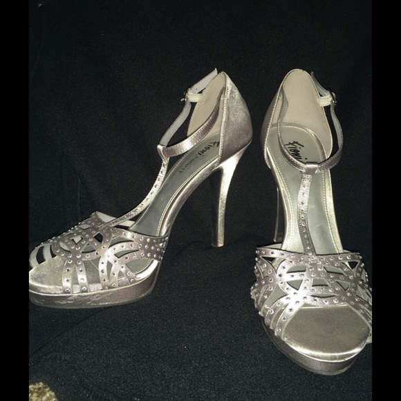Prom heels - Picture 2 of 2