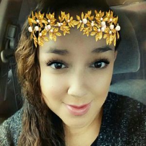 Meet your Posher, Alexandra