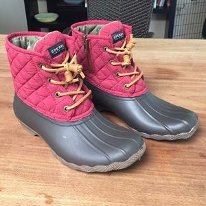 Sperry Rain Boots - size 7