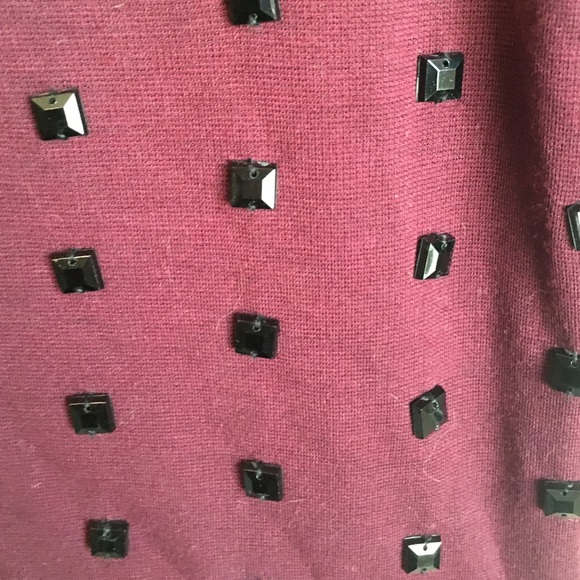 SOLD✖️ Jeweled Burgundy Shift Dress - M - Picture 3 of 4
