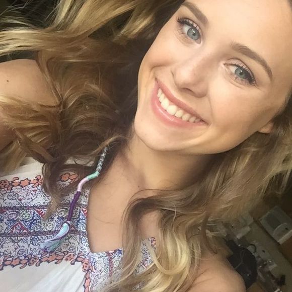 Meet your Posher, Bailey - Picture 1 of 1