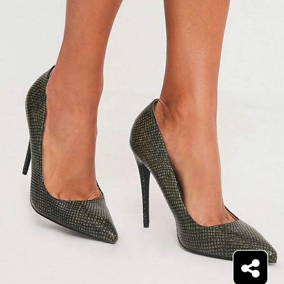 NEVER BEEN WORN Faux Snake Skin Pointed Heel - Picture 1 of 2