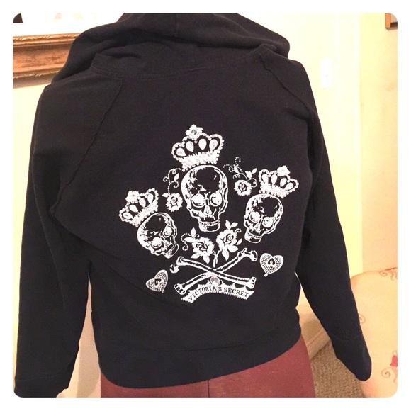 Victoria Secret- black hoodie cropped sleeves