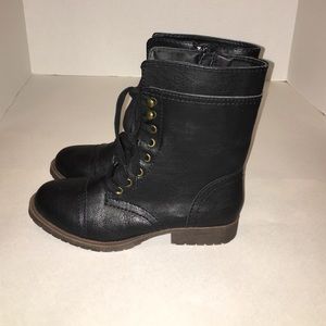 Black rampage combat boots