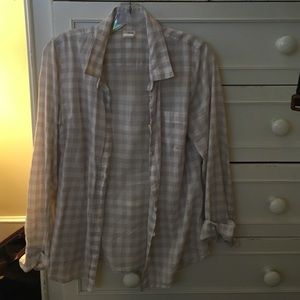 Gray and white checkered light plaid shirt