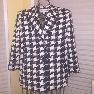 St. John Houndstooth Topper