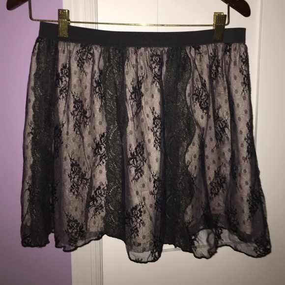 American Eagle black lace skirt - Picture 1 of 4