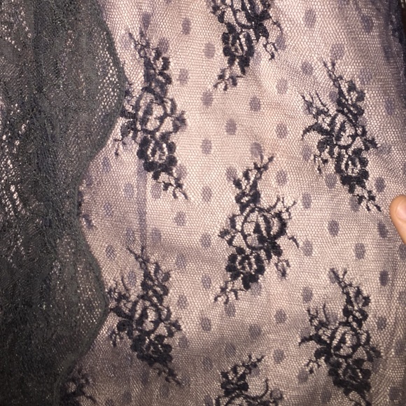 American Eagle black lace skirt - Picture 3 of 4