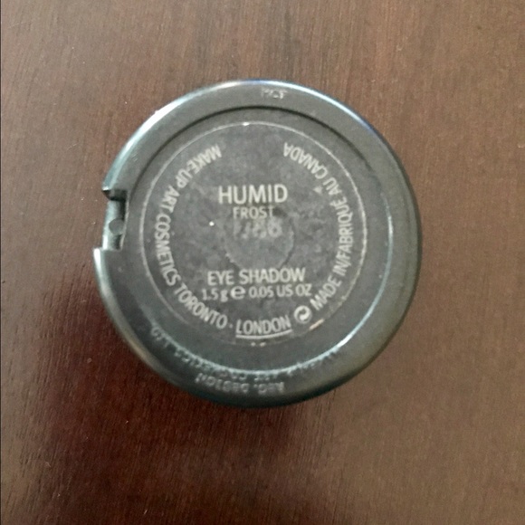 MAC eye shadow HUMID - Picture 3 of 3