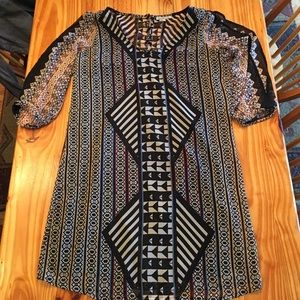 Aztec fashion dress with open sleeves