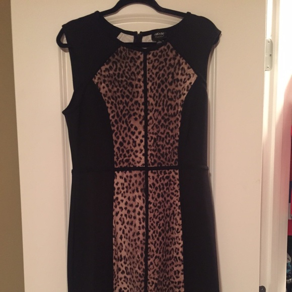 Nicole fitted leopard and black dress
