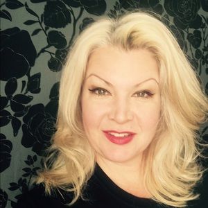 Meet your Posher, Tina