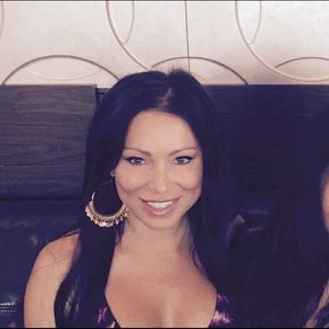 Meet your Posher, Valerie