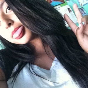 Meet your Posher, Marisa