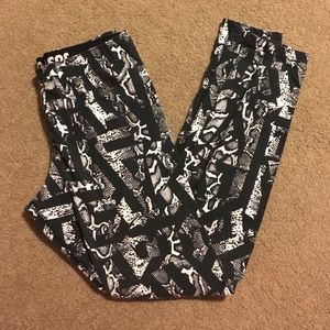 Patterned Nike leggings