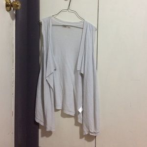 Sleeveless cardigan