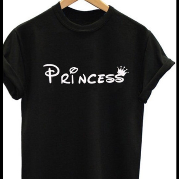 Tops - 🌺BLACK PRINCESS BLACK GRAPHIC TEE🌺