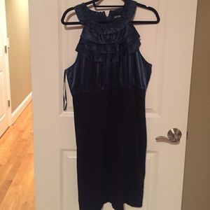 Two tone - teal silky material on top