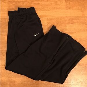 Black Nike Therma Fit Sweatpants