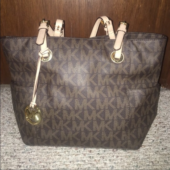 Michael Kors Monogram Jet Set Bag